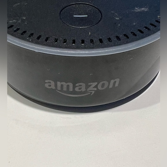 AMAZON ECHO DOT (3rd Gen) KIDS SPECIAL EDITION WITH BLUE SILICONE COVER - Picture 3 of 4